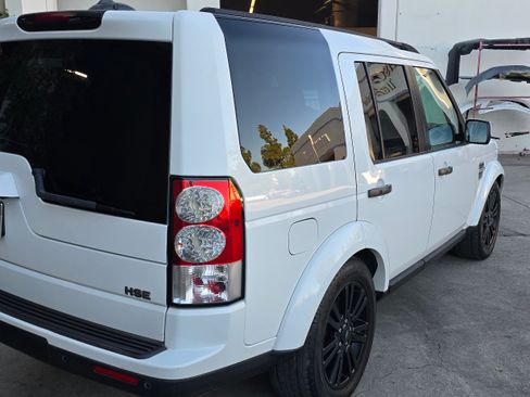 Used 2011 Land Rover LR4 HSE LUX image 52