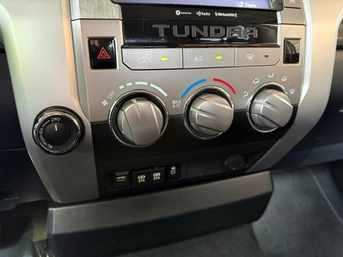 Used 2020 Toyota Tundra 4x4 CrewMax image 14
