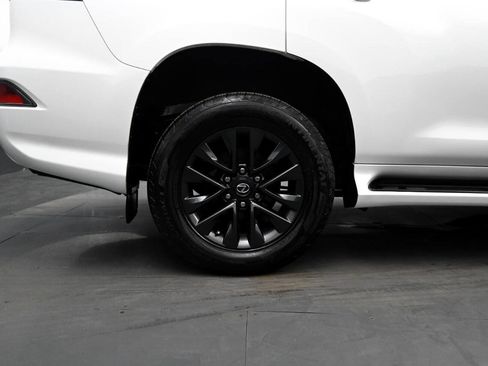 Used 2021 Lexus GX 460 Premium image 16