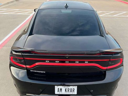 Used 2018 Dodge Charger Daytona Scat Pack RWD image 4