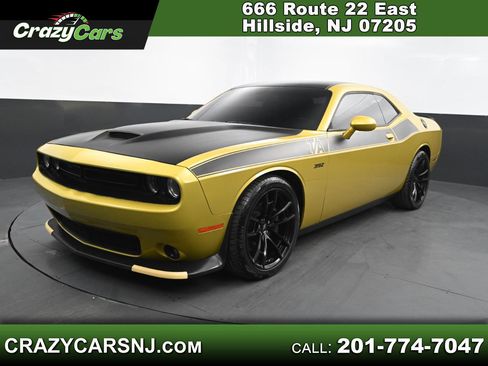 Used 2021 Dodge Challenger R/T Scat Pack image 1