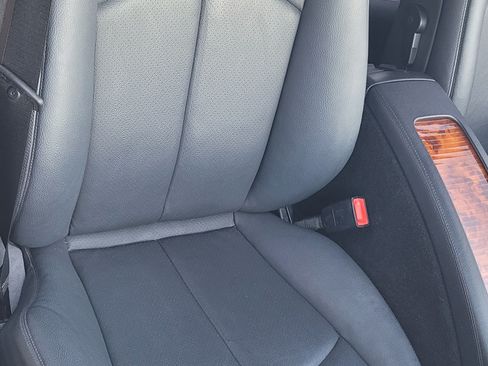 Used 2008 Mercedes-Benz E 350 Luxury image 16