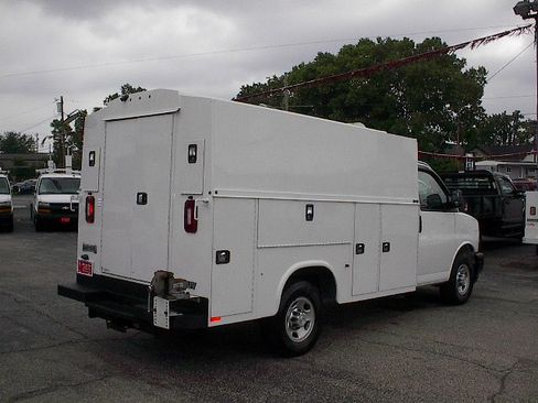 Used 2020 Chevrolet Express 3500 UNAVAIL RWD image 4