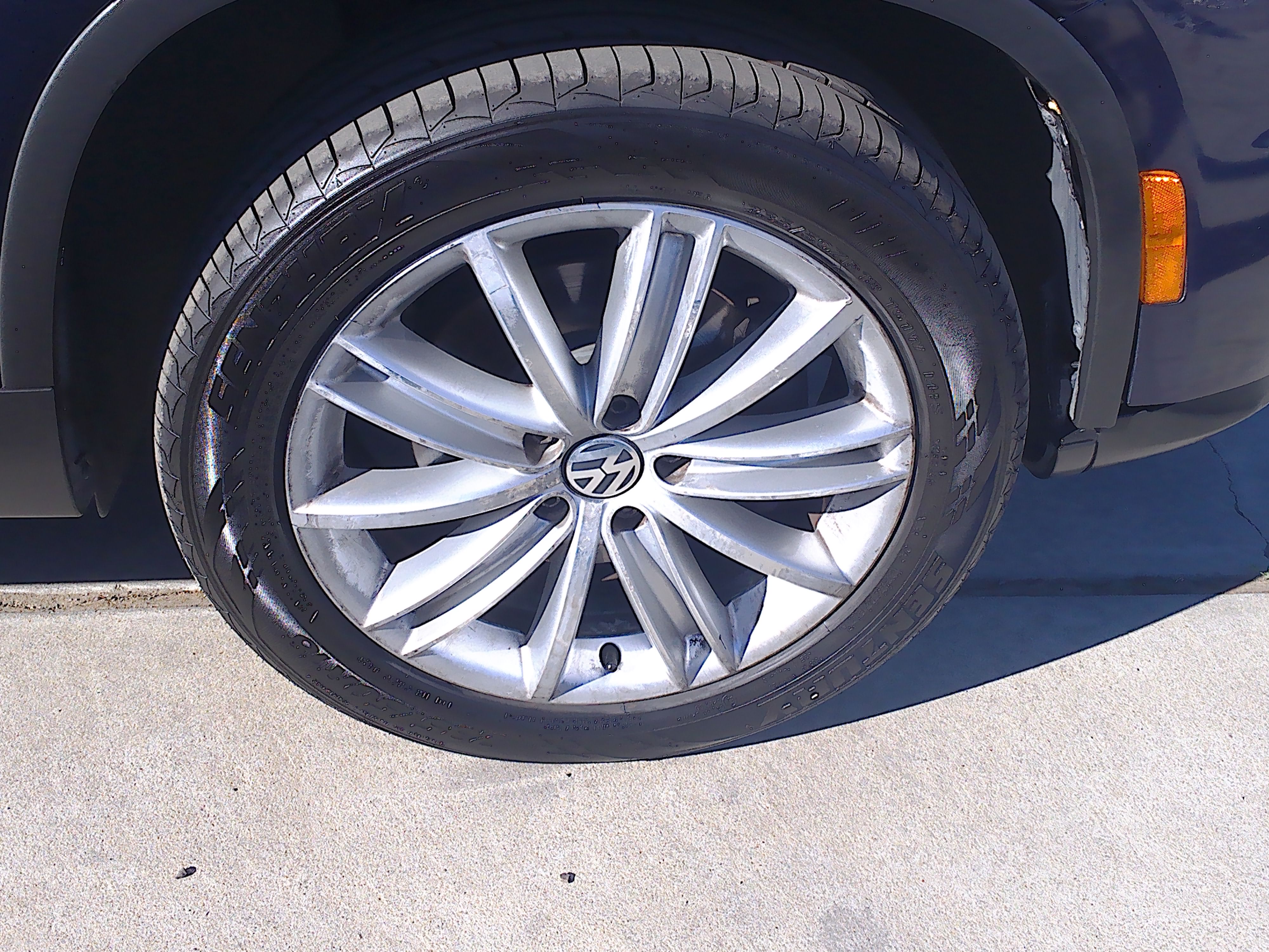 Used 2013 Volkswagen Tiguan 2.0T S Sport Utility 4D FWD image 34