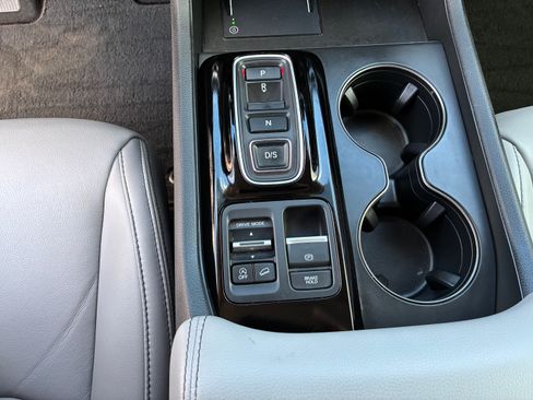 Used 2025 Honda Pilot EX-L image 15