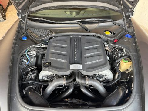 Used 2014 Porsche Panamera 4S image 38