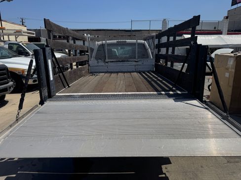 Used 2016 Ford F350 2WD SuperCab Super Duty image 6