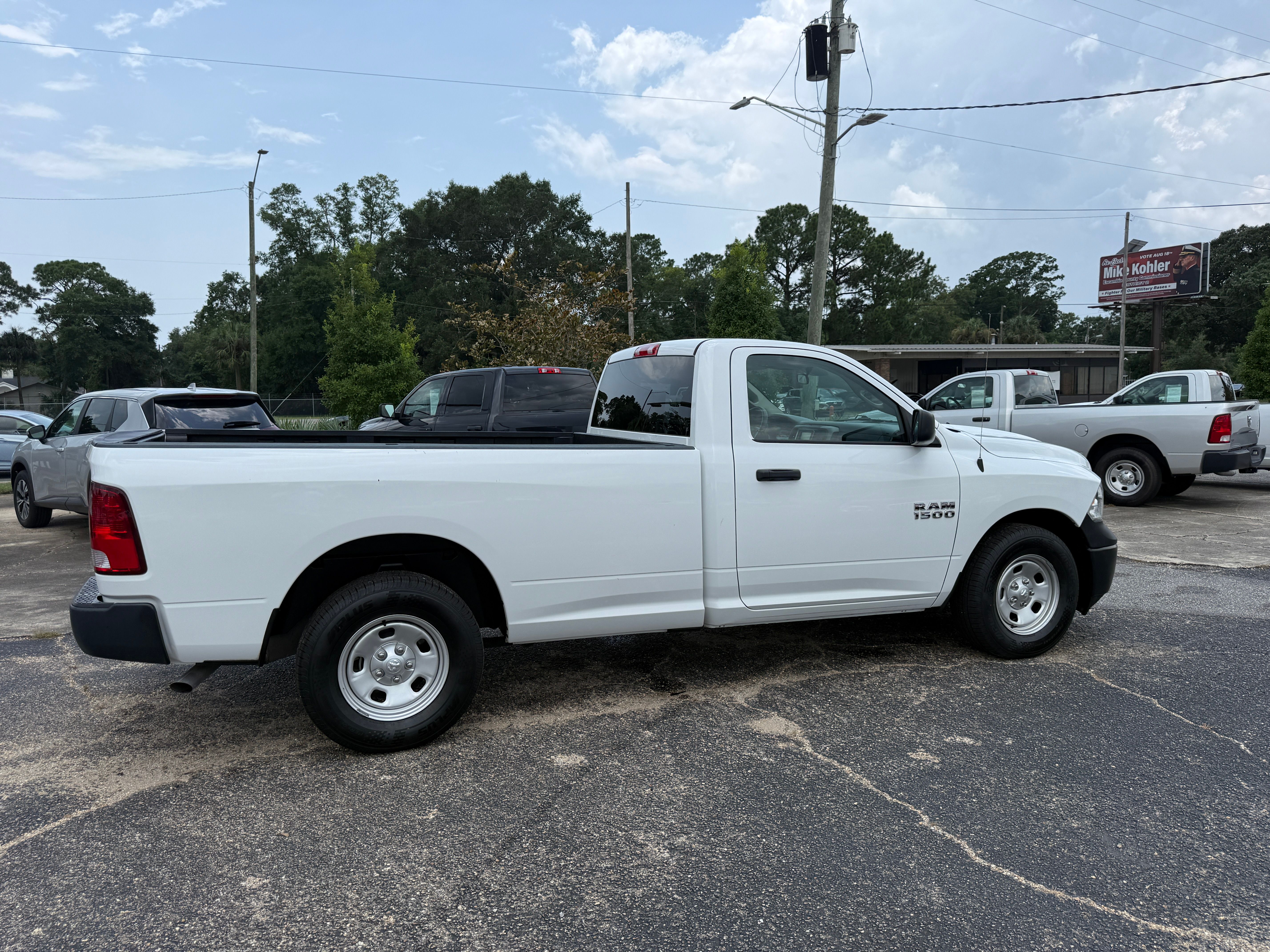 Used 2017 RAM 1500 2WD Regular Cab ST image 6