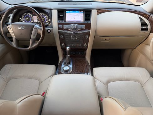 Used 2017 INFINITI QX80 image 16