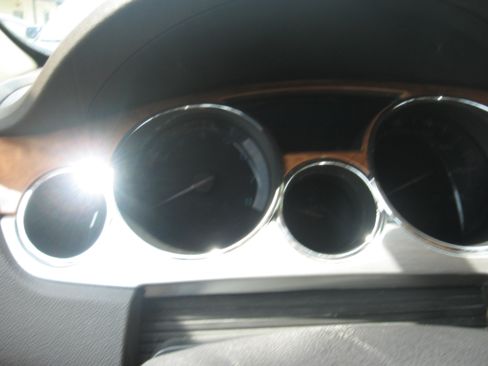 Used 2010 Buick Enclave AWD CXL image 10