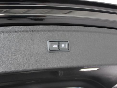 Used 2023 Audi Q5 2.0T Premium image 38