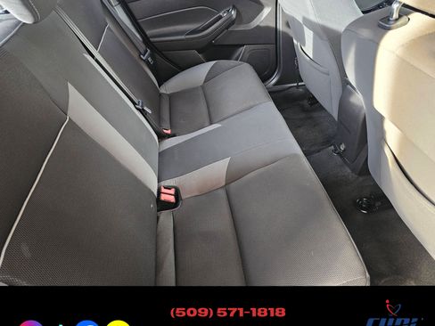 Used 2014 Ford Focus SE image 24