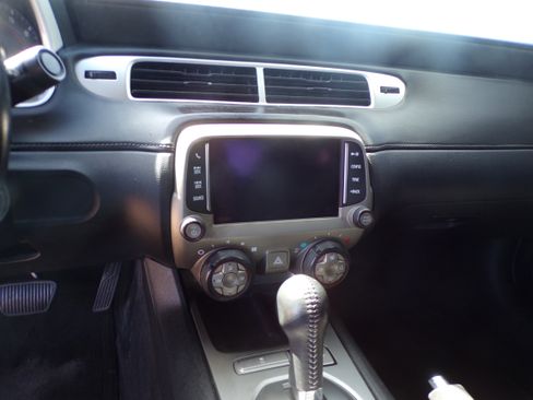 Used 2014 Chevrolet Camaro LT image 11