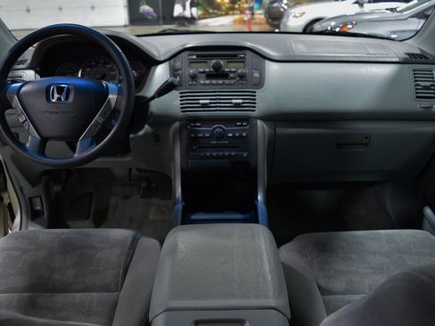 Used 2005 Honda Pilot EX image 24