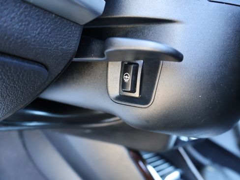 Used 2017 BMW X3 xDrive28i image 25