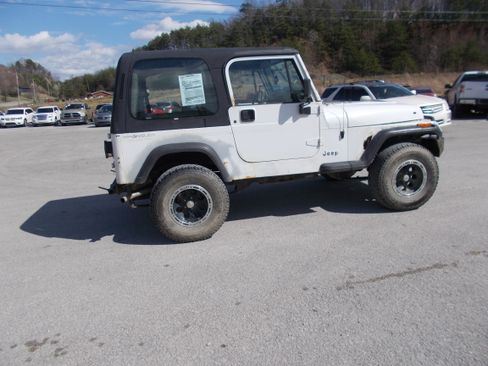 Used 1995 Jeep Wrangler Rio Grande image 3
