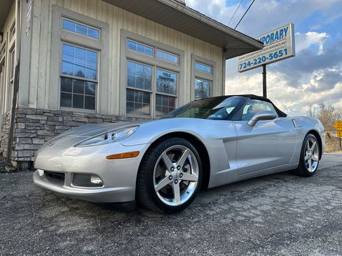 Used 2007 Chevrolet Corvette w/ 3LT image 1