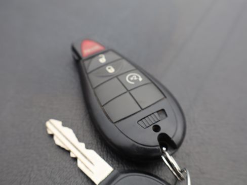 Used 2009 Dodge Ram 1500 Truck SLT image 35