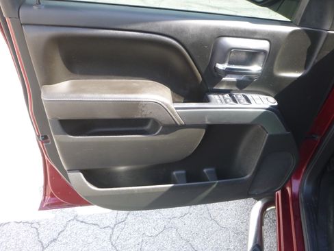 Used 2017 Chevrolet Silverado 1500 4x4 Crew Cab LT image 10
