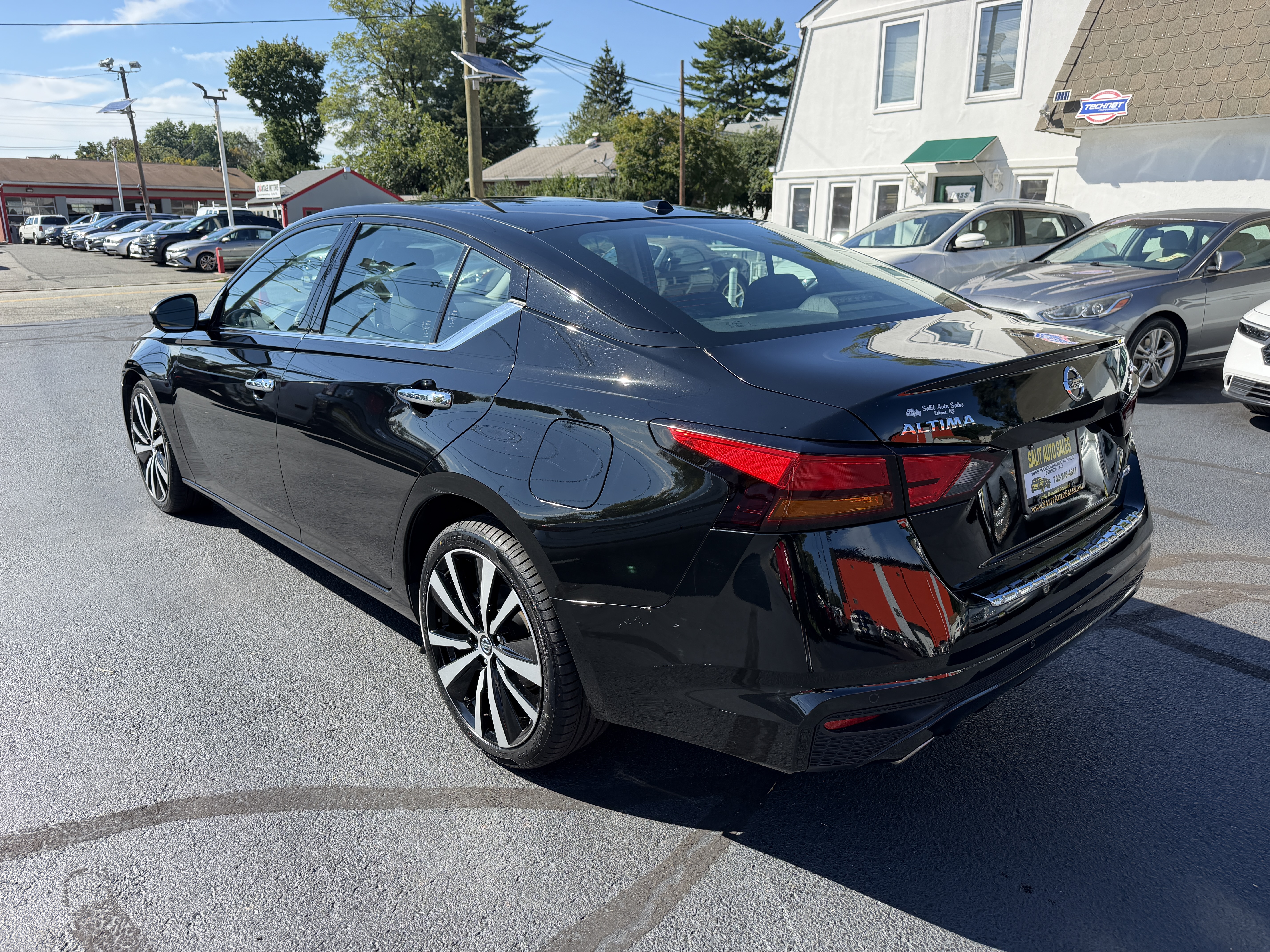 Used 2021 Nissan Altima 2.5 Platinum AWD image 36