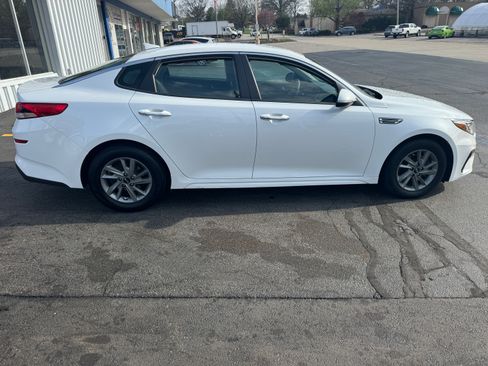 Used 2020 Kia Optima LX image 6