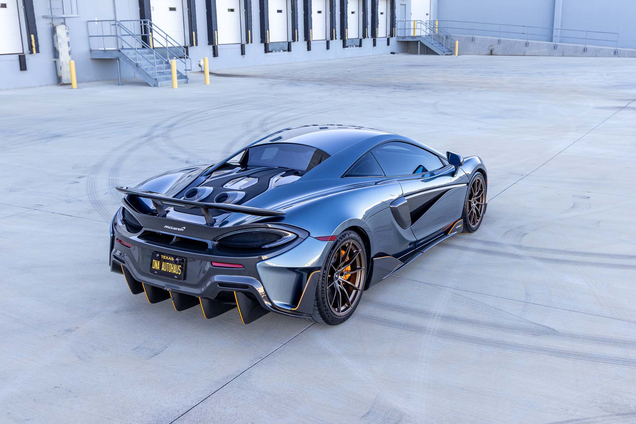 Used 2019 McLaren 600LT RWD image 7