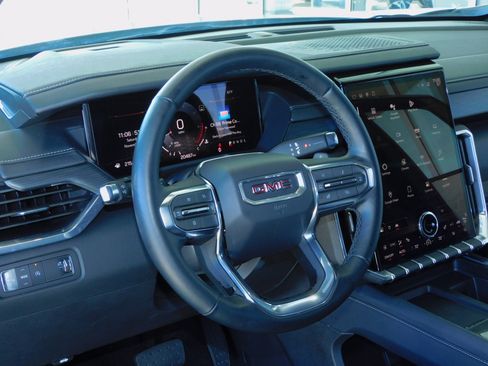 Certified 2025 GMC Acadia Elevation image 14