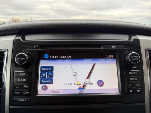 Used 2017 Nissan Titan PRO-4X image 12