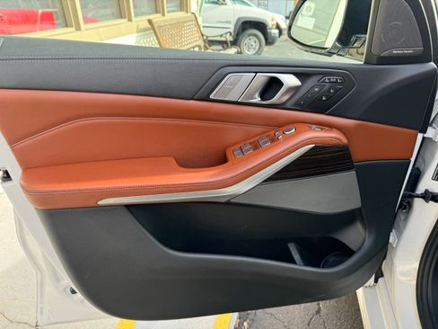 Used 2020 BMW X7 xDrive40i image 9