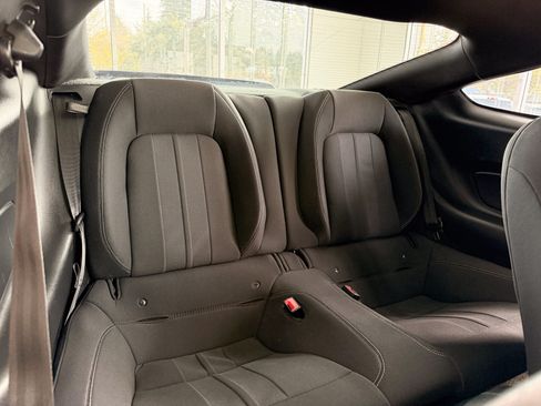 Used 2018 Ford Mustang EcoBoost image 15