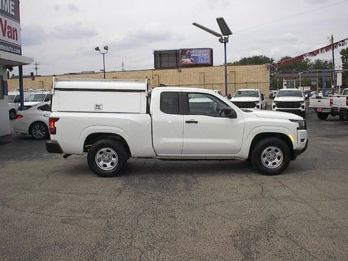 Used 2024 Nissan Frontier S RWD image 3