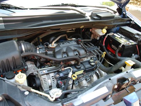 Used 2010 Dodge Grand Caravan SE FWD image 13