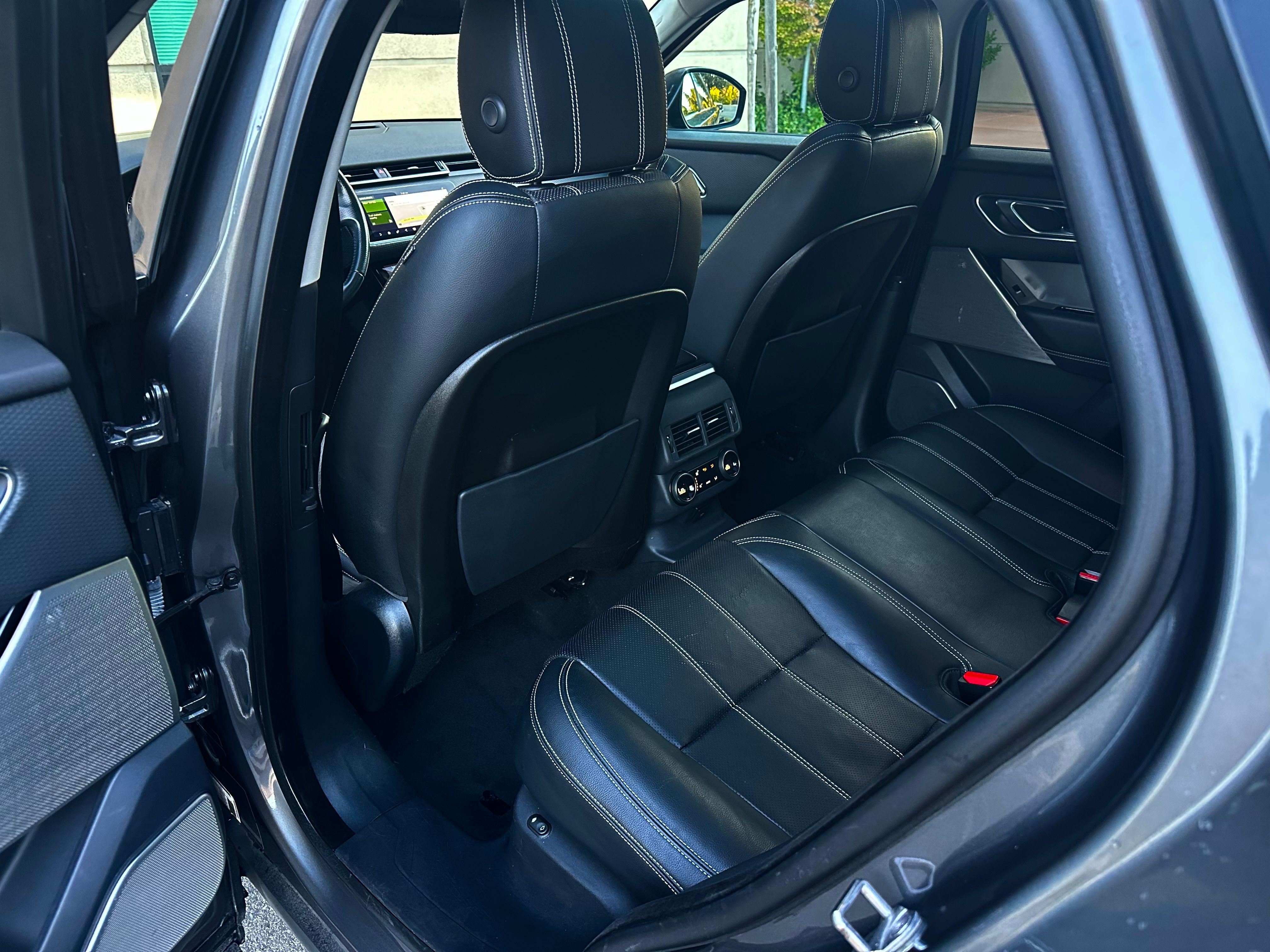 Used 2018 Land Rover Range Rover Velar S AWD/4WD image 11