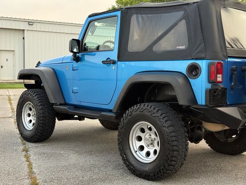 Used 2010 Jeep Wrangler 4WD Sport image 30