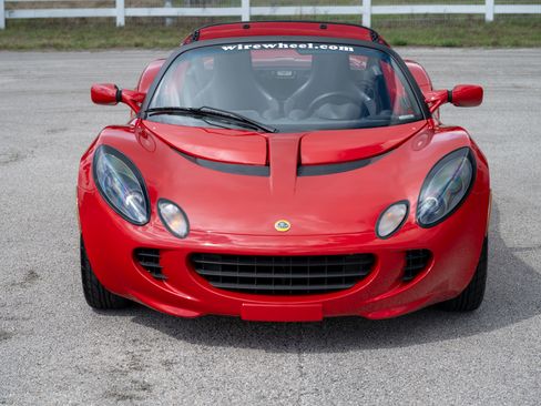 Used 2005 Lotus Elise image 2