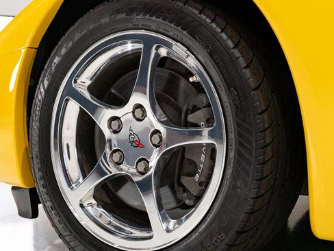 Used 2002 Chevrolet Corvette image 13