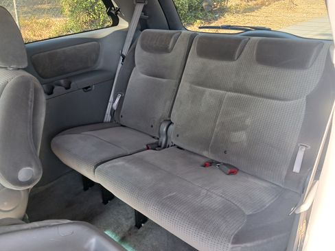 Used 2009 Toyota Sienna LE image 21