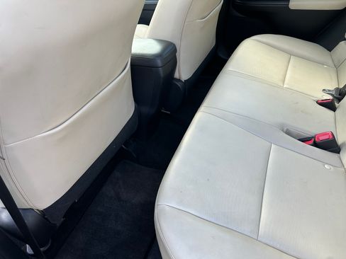 Used 2012 Lexus CT 200h Premium image 12