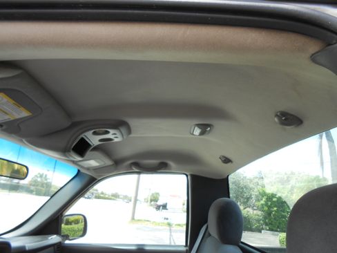 Used 2001 Chevrolet Silverado 1500 SLE image 15