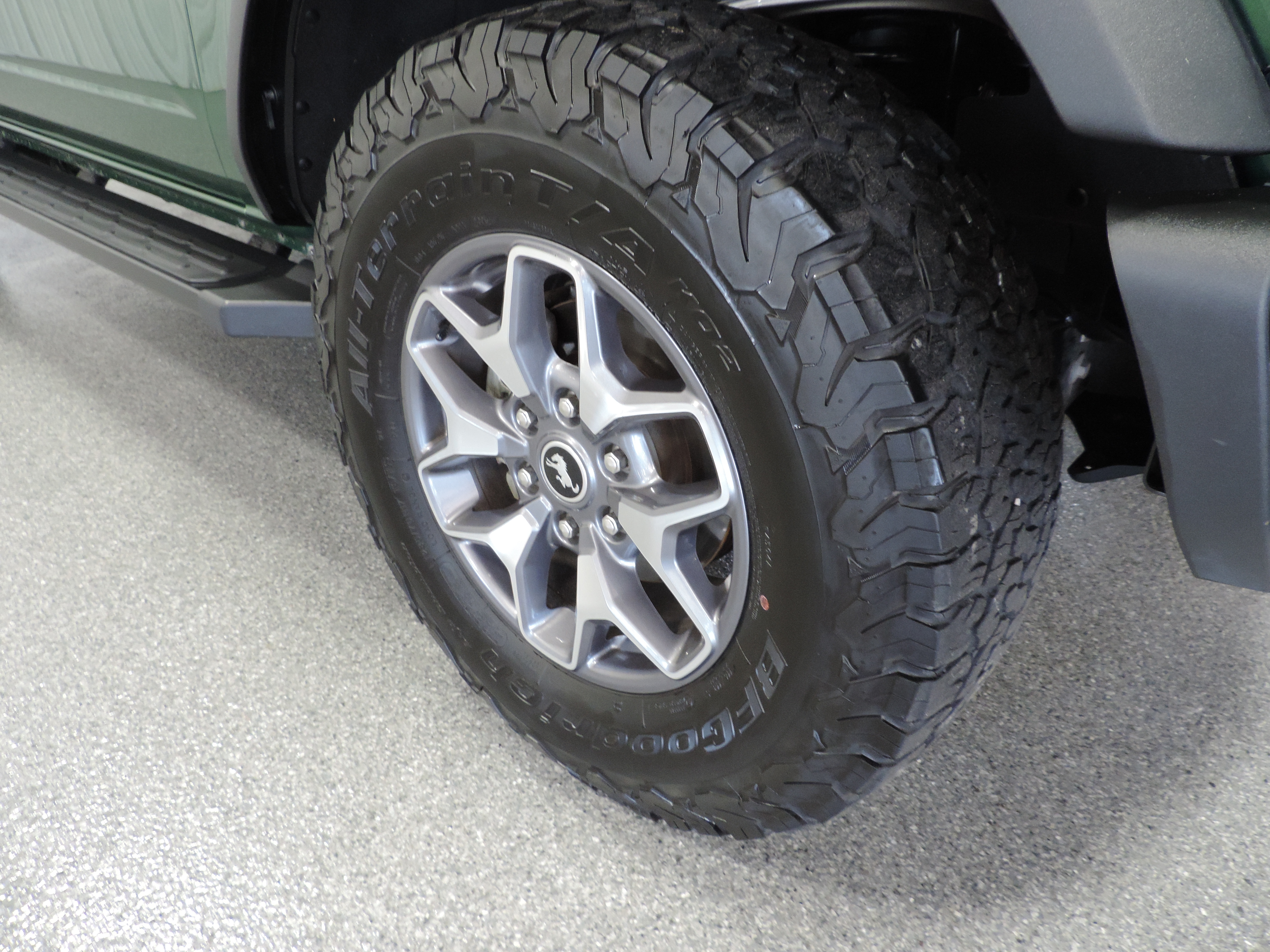Used 2023 Ford Bronco 4-Door Badlands AWD/4WD image 13