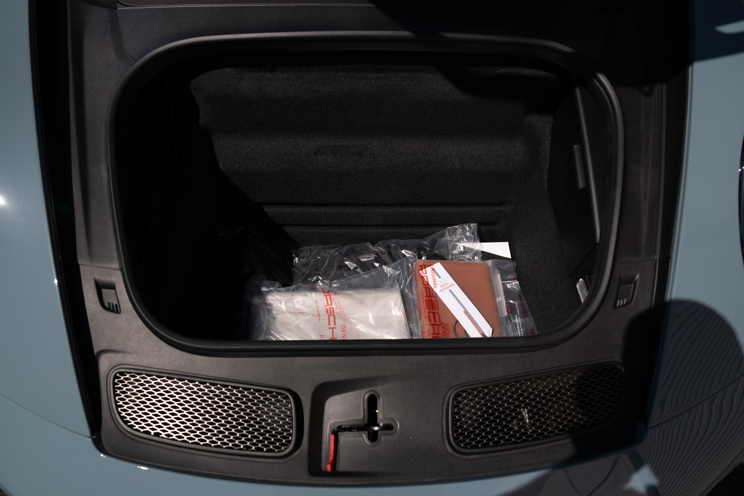 Used 2024 Porsche 911 S/T RWD image 64