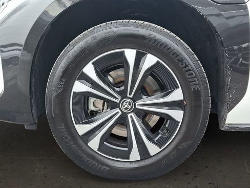 Used 2024 Toyota bZ4X image 9