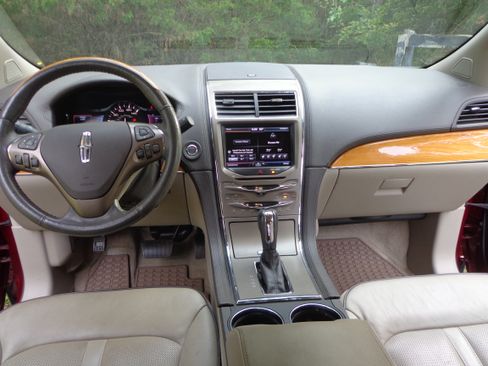 Used 2015 Lincoln MKX Reserve image 20