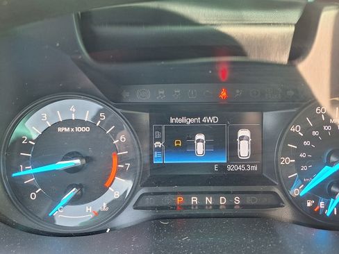 Used 2016 Ford Explorer image 7