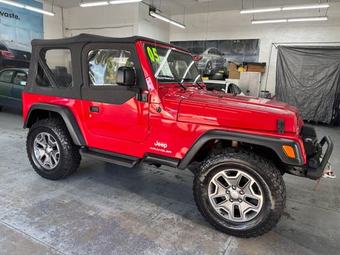 Used 2005 Jeep Wrangler SE image 4