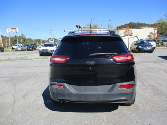 Used 2018 Jeep Cherokee FWD Latitude image 7