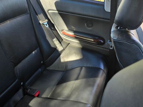 Used 2006 BMW 330Ci image 24