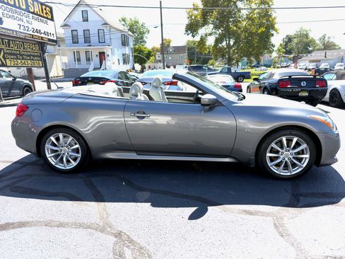 Used 2014 INFINITI Q60 Convertible RWD image 38