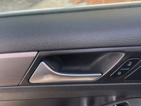 Used 2013 Volkswagen Jetta GLS TDI image 10