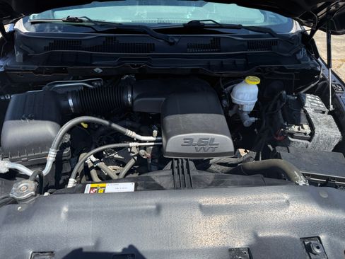 Used 2019 RAM 1500 2WD Crew Cab Classic Tradesman image 21